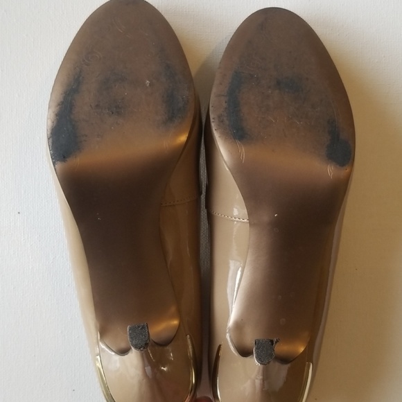 tahari slippers